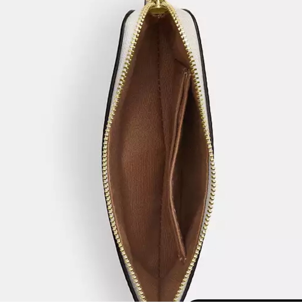 Coach Corner Zip Wristlet With Star Print nwt in packaging - Picture 2 of 5